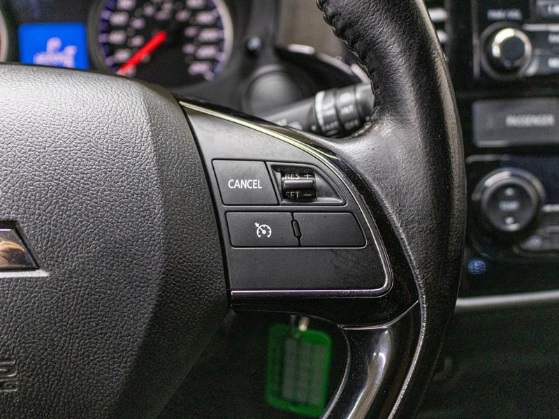 mitsubishi OUTLANDER AWD ES 2016 - 11