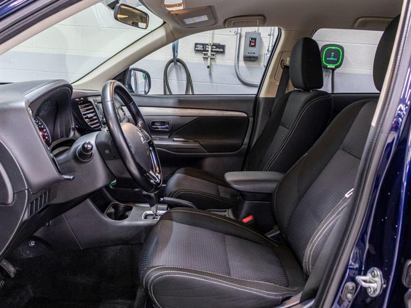 mitsubishi OUTLANDER AWD ES 2016 - 20