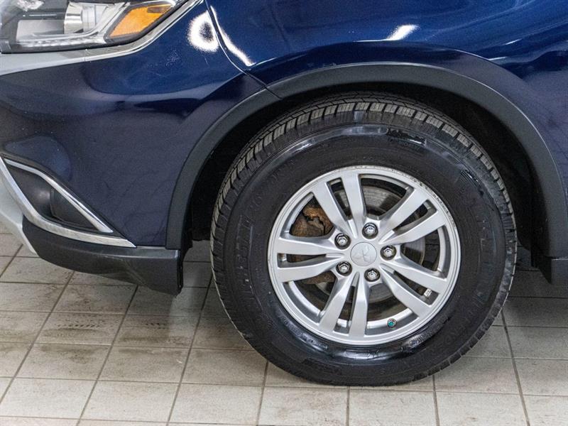 mitsubishi OUTLANDER AWD ES 2016 - 31