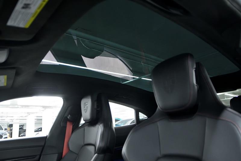 porsche Taycan 2024 - 32