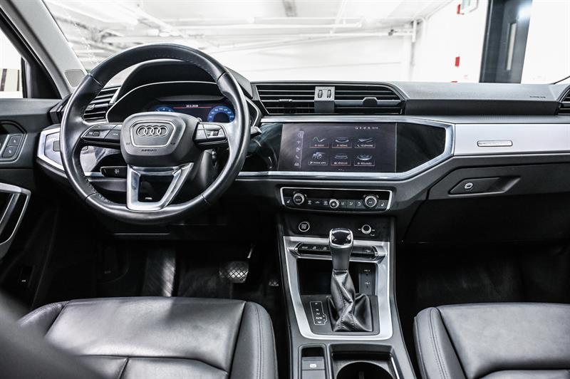 audi Q3 2022 - 23
