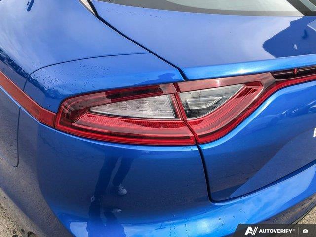 kia Stinger 2018 - 12