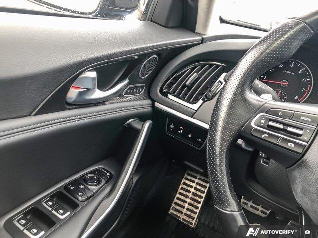 kia Stinger 2018 - 17