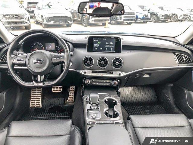 kia Stinger 2018 - 24