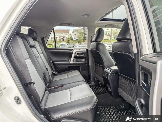 toyota 4Runner 2022 - 25