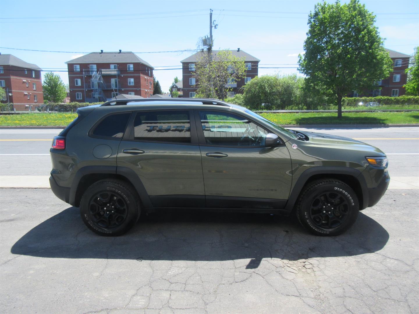 jeep Cherokee 2020 - 12