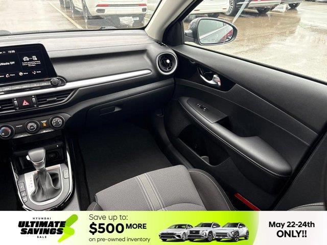 kia Forte 2024 - 28