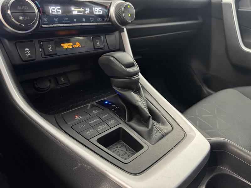 toyota RAV4 2020 - 16