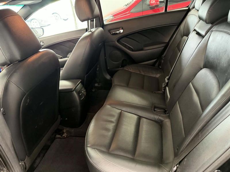 kia Forte 2018 - 12