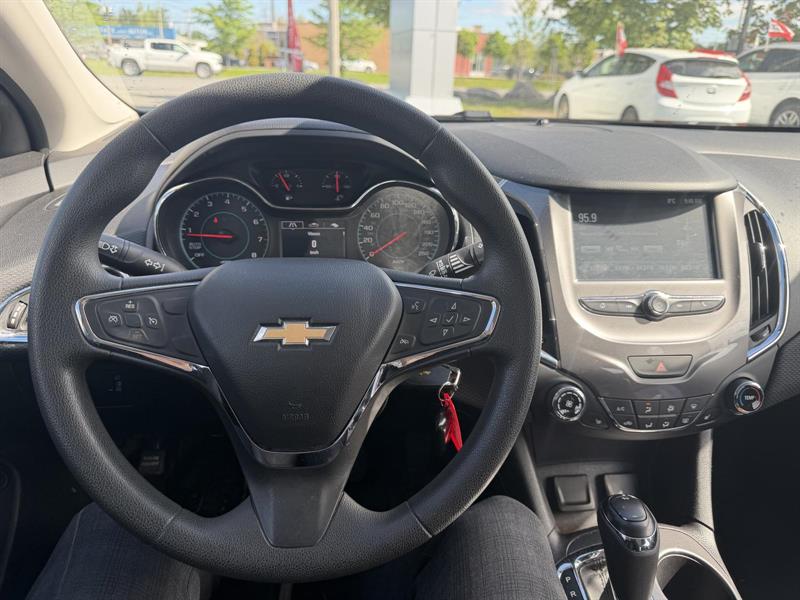 chevrolet Cruze 2018 - 11