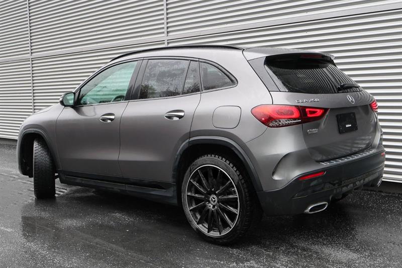 mercedes-benz GLA 2023 - 8