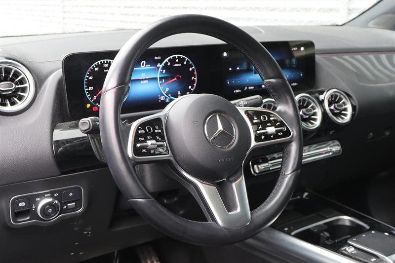 mercedes-benz GLA 2023 - 9