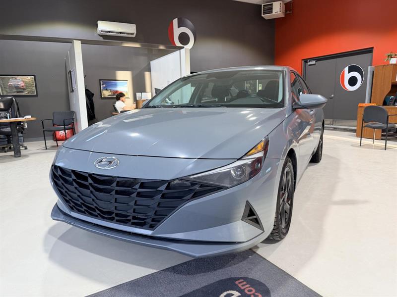 hyundai Elantra 2022