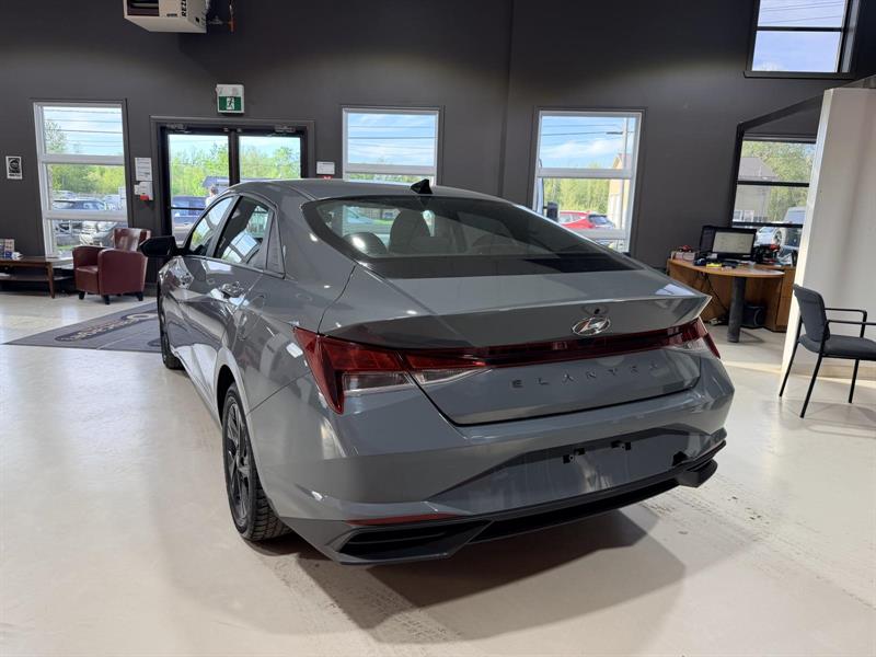 hyundai Elantra 2022 - 4