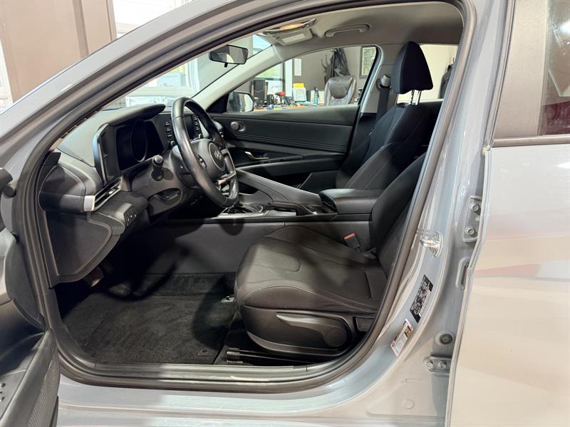 hyundai Elantra 2022 - 13