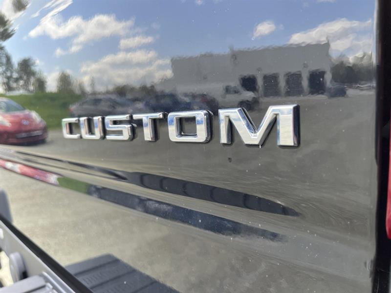 chevrolet Silverado 1500 2023 - 22