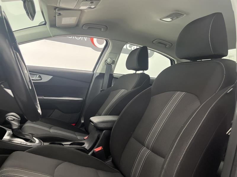 kia Forte 2022 - 8