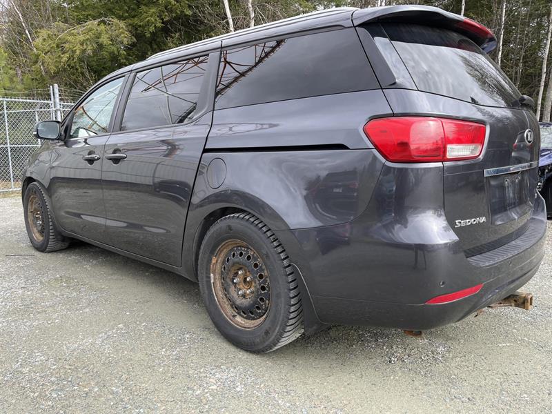 kia Sedona 2017 - 3