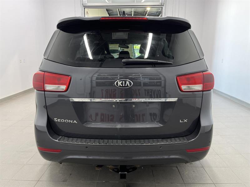 kia Sedona 2017 - 5