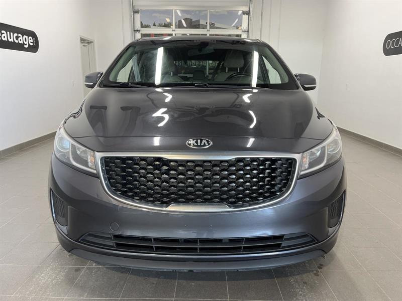 kia Sedona 2017 - 8