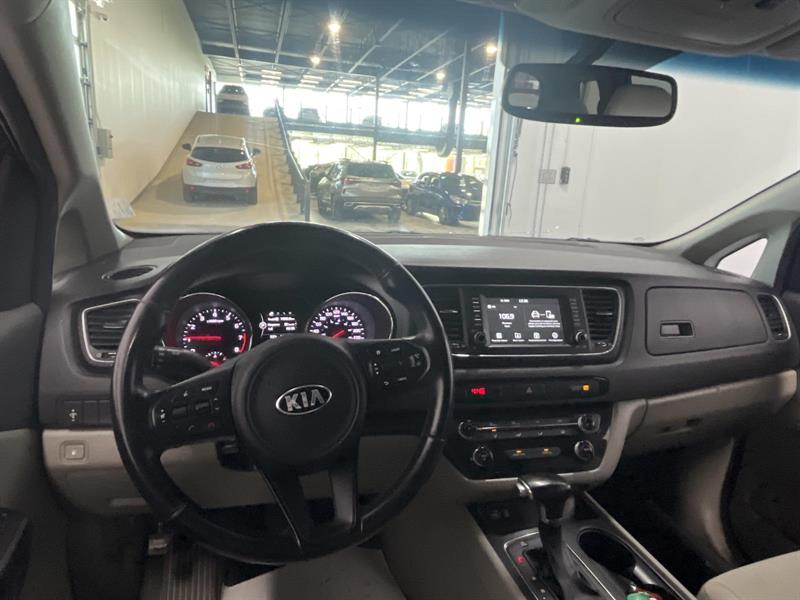 kia Sedona 2017 - 22