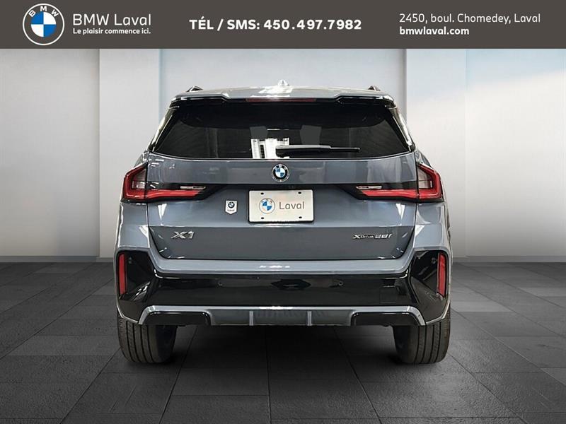 bmw X1 2023 - 8