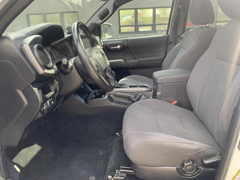 toyota Tacoma 2017 - 10