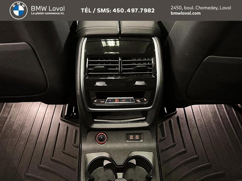 bmw X7 2024 - 32