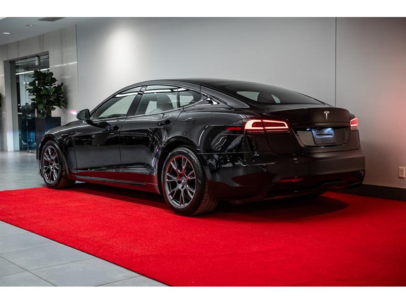 tesla Model S 2022 - 6