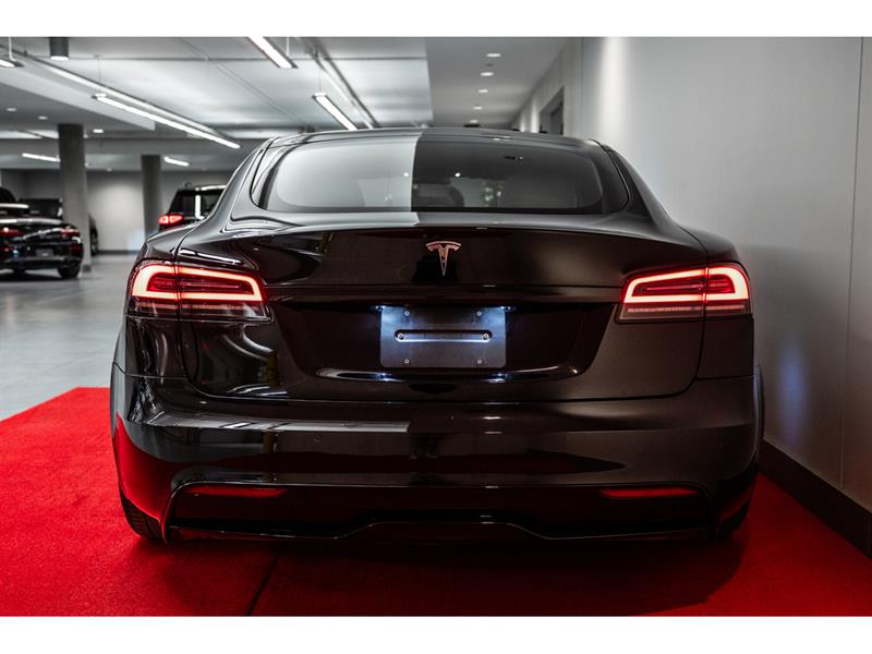 tesla Model S 2022 - 7