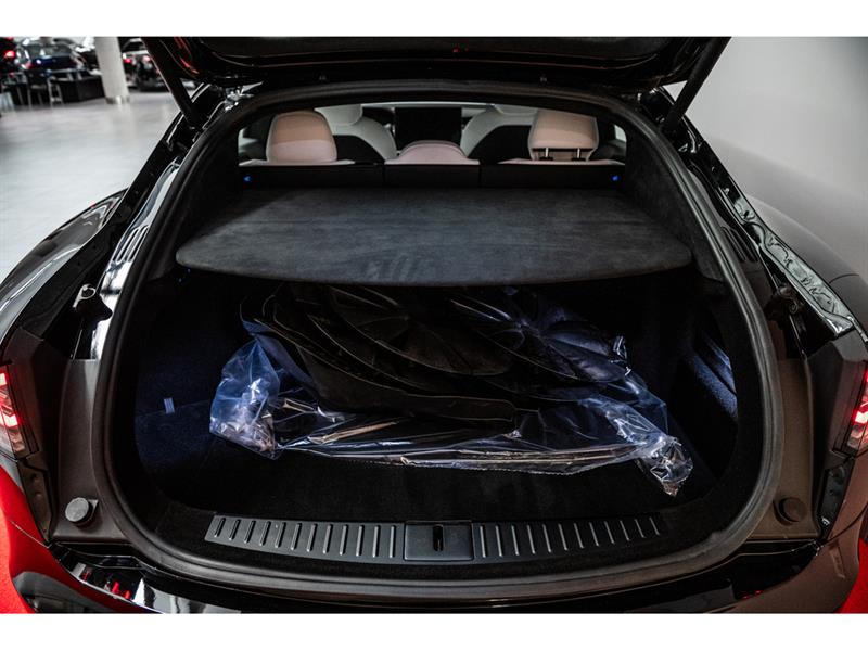 tesla Model S 2022 - 8