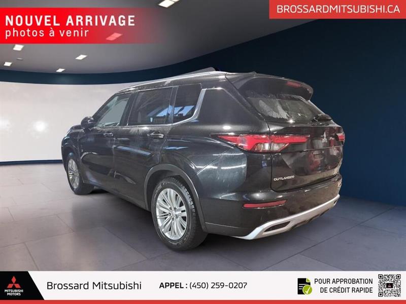 mitsubishi Outlander 2022 - 4