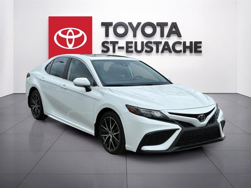 toyota Camry 2022 - 3