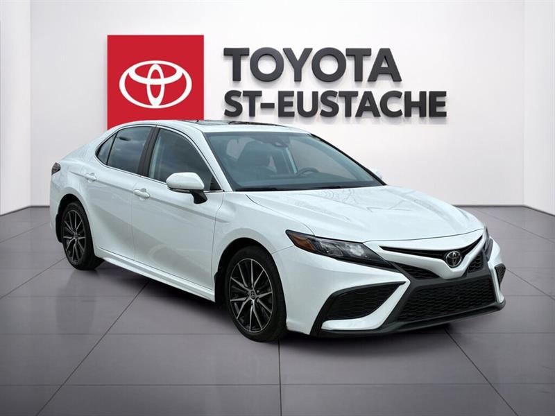 toyota Camry 2022 - 4