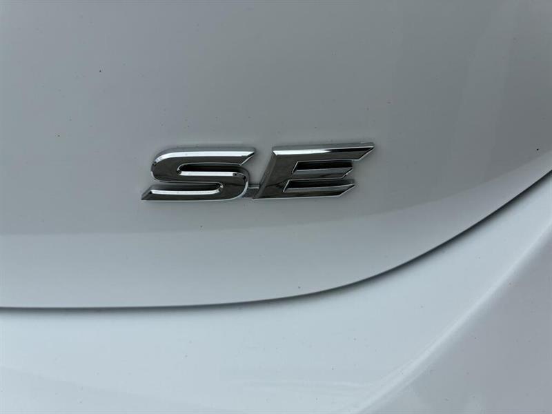 toyota Camry 2022 - 12