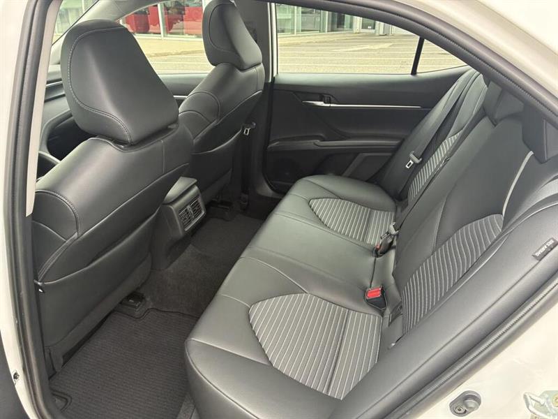 toyota Camry 2022 - 15