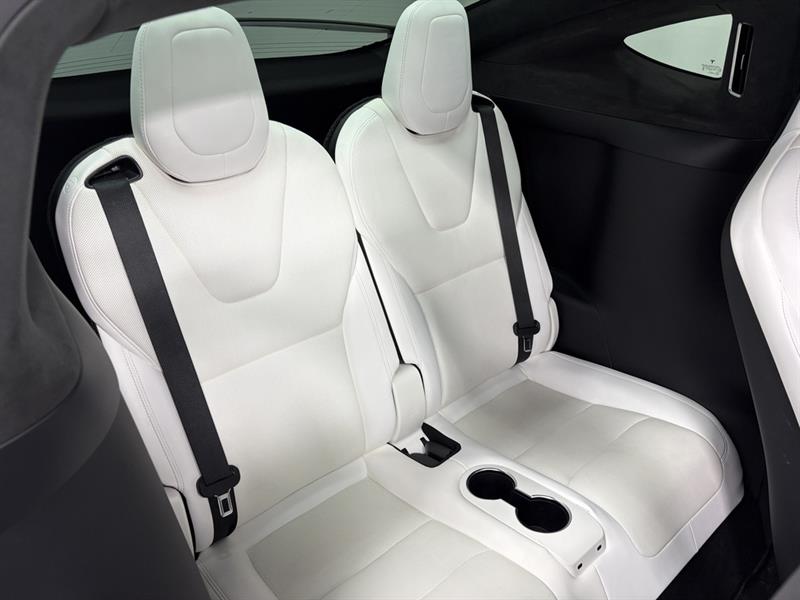 tesla Model X 2022 - 31