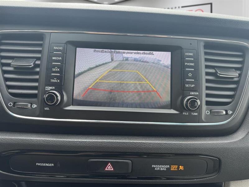 kia Sedona 2019 - 17