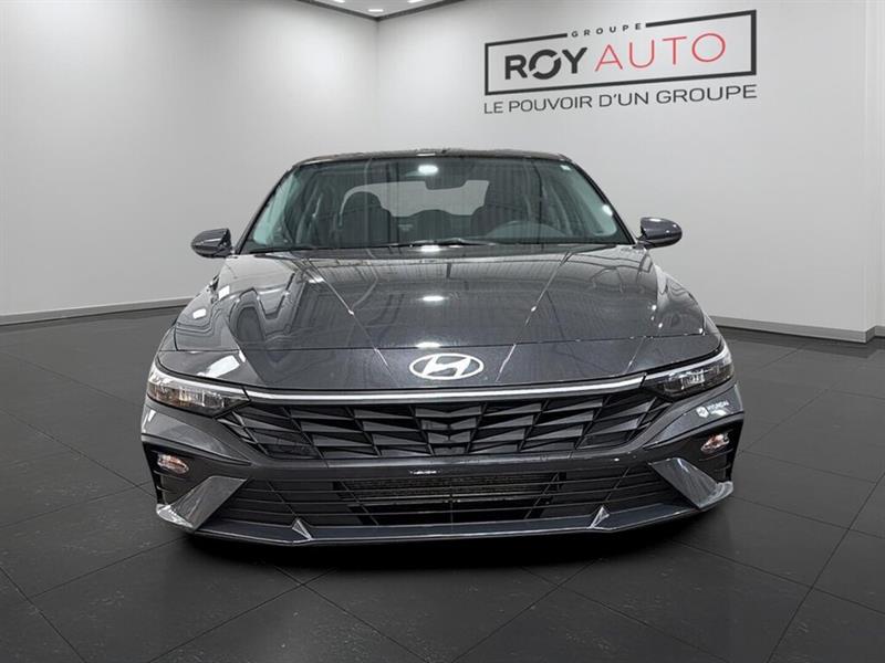 hyundai Elantra 2025 - 2