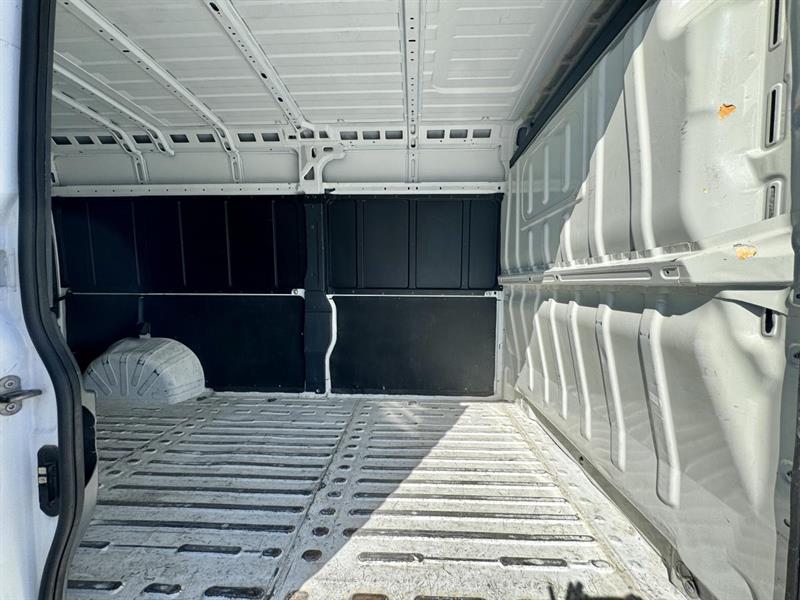 ram ProMaster fourgonnette utilitaire 2023 - 8