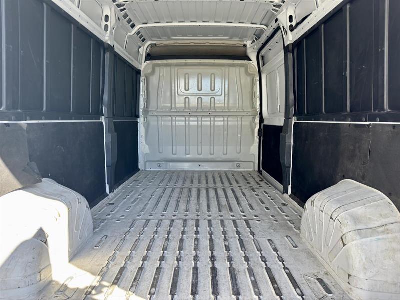 ram ProMaster fourgonnette utilitaire 2023 - 9