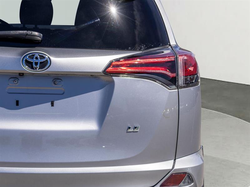 toyota RAV4 2017 - 32