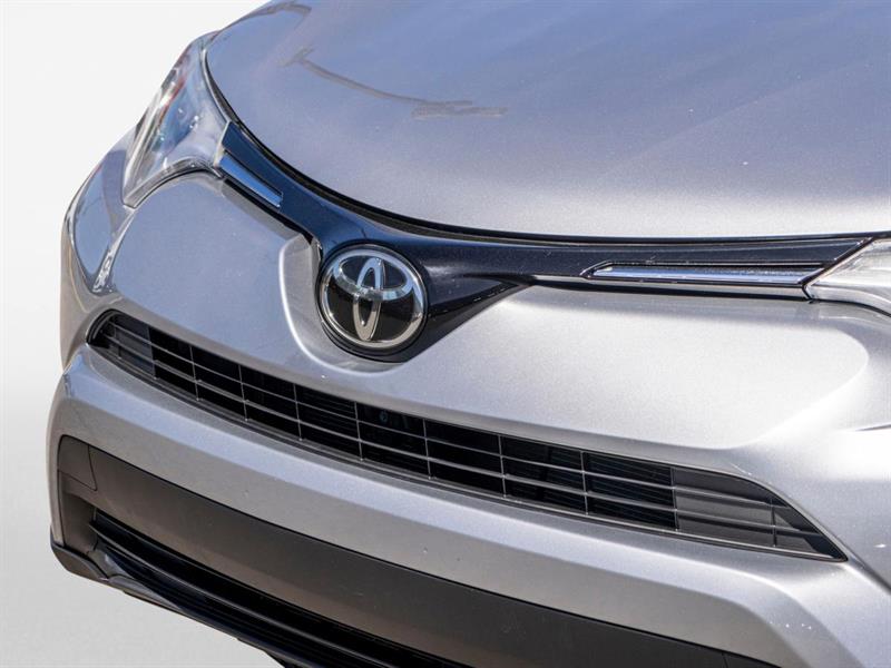 toyota RAV4 2017 - 33