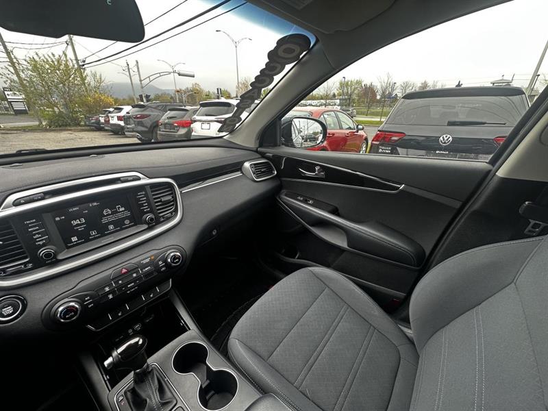 kia Sorento 2017 - 16
