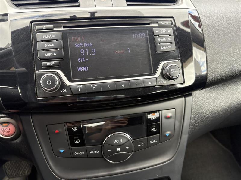 nissan Sentra 2018 - 25