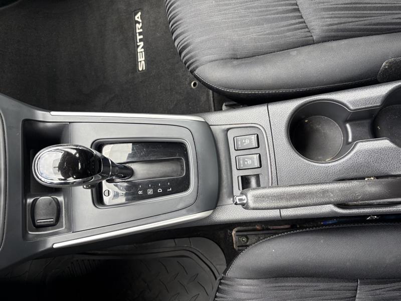 nissan Sentra 2018 - 26