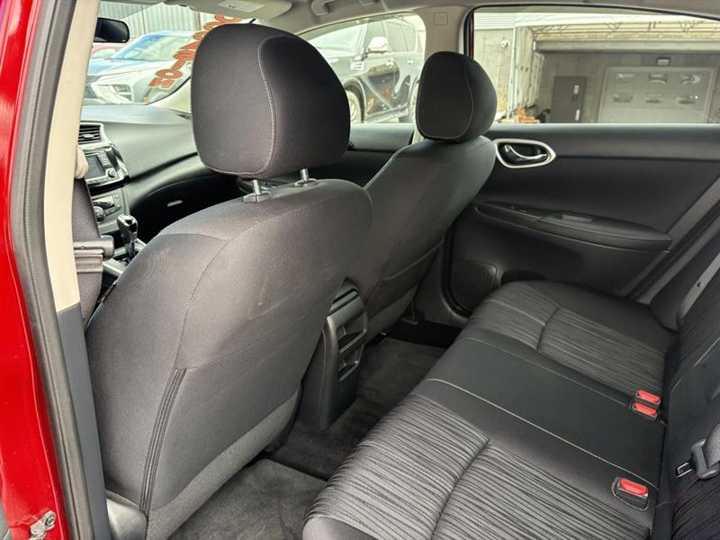 nissan Sentra 2018 - 30