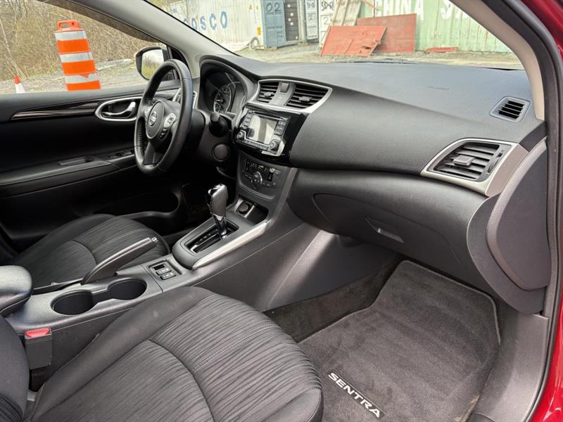 nissan Sentra 2018 - 35