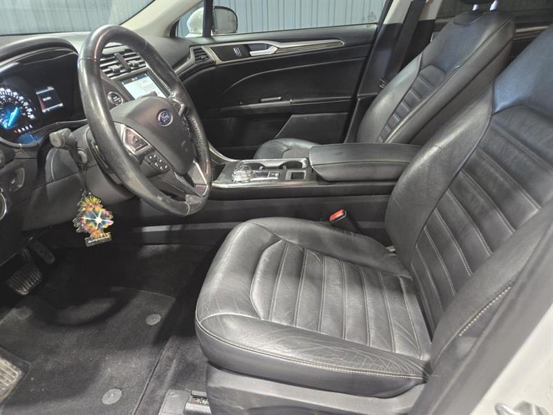 ford Fusion 2017 - 11