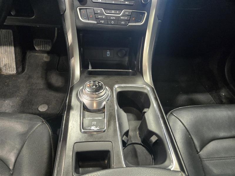 ford Fusion 2017 - 16